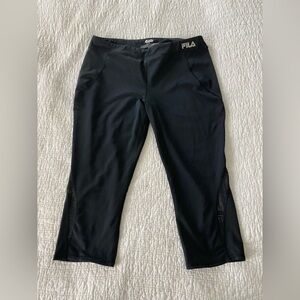 FILA Sport Performance Cropped Leggings – Women’s Size M